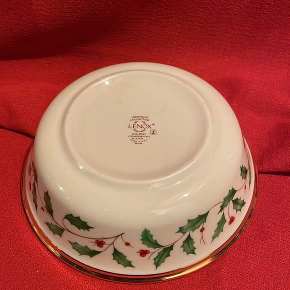 “Lenox” Butterfly Meadows Bowl (06) cab-1 - Picture 3 of 4